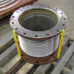 Single expansion joint