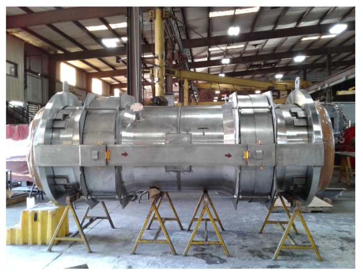 For an oil and natural gas company in North Texas, US Bellows manufactured a 48-inch assembly of SS-304H and Incoloy 800HT Bellows, featuring refractory-lined ductwork that required specialized materials to withstand extreme internal conditions.