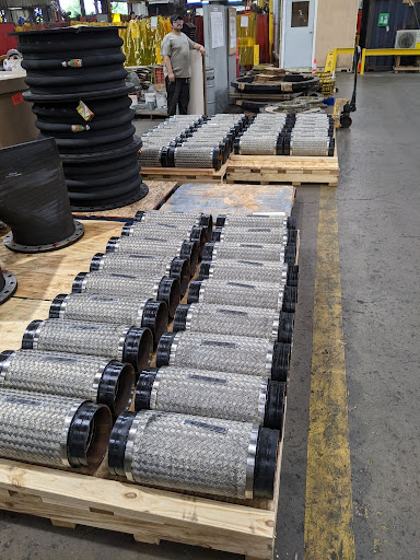 Braided Hose assemblies in production